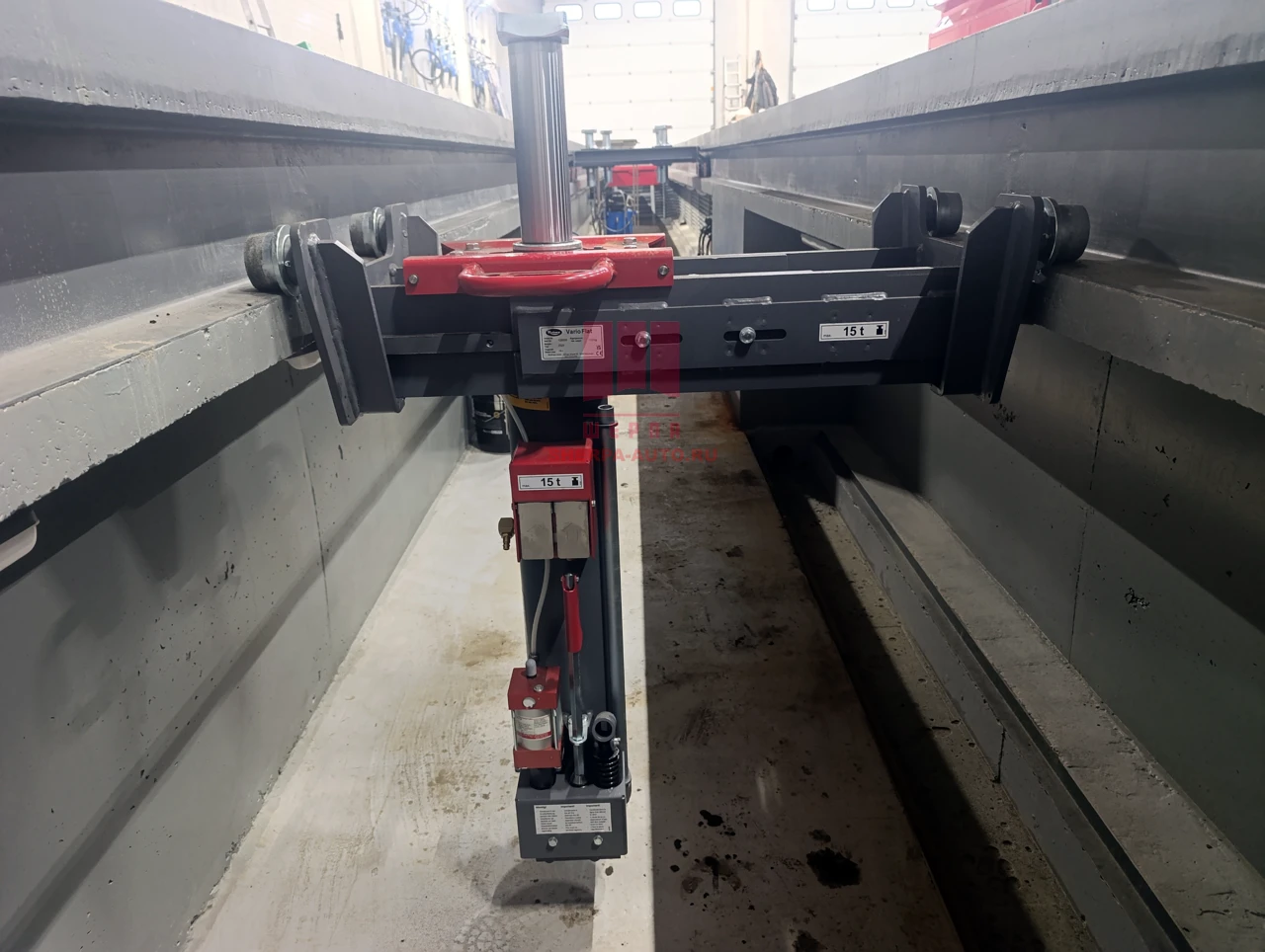 Blitz Vario Flat ямный домкрат для грузовых автомобилей
